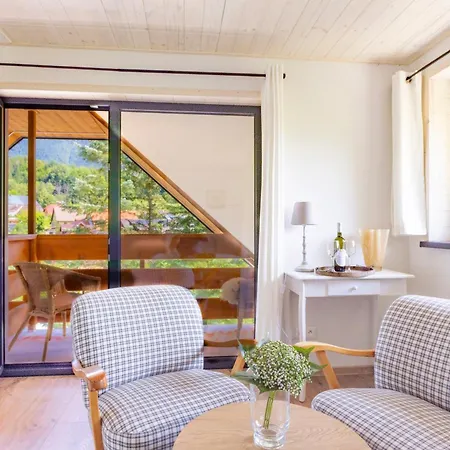 Guest house Muran2 3*